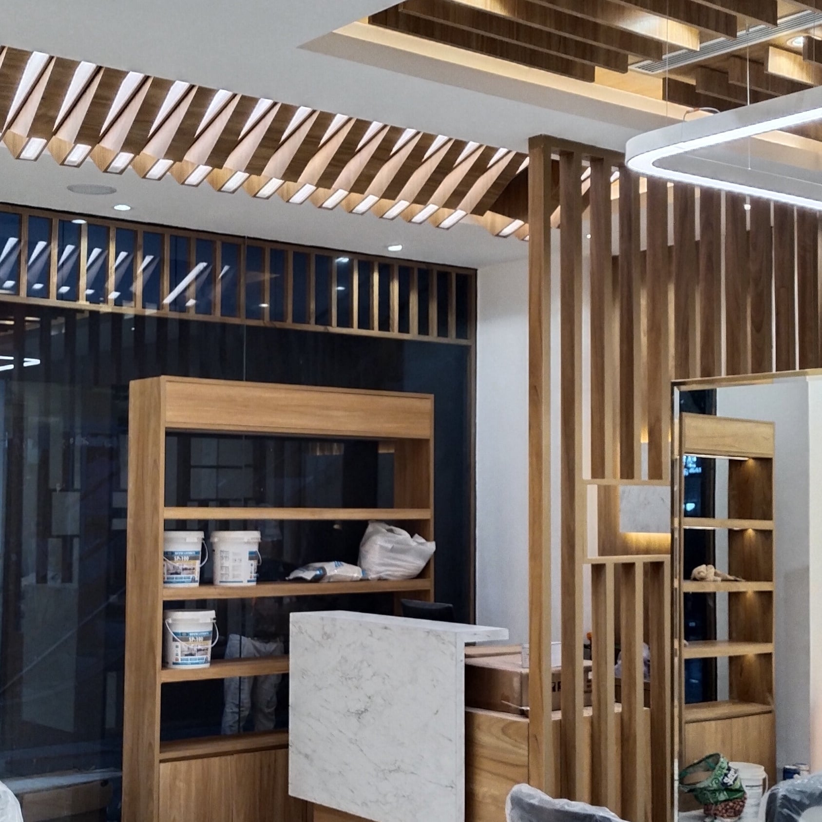 Boujee, Habitate Mall, Indirapuram, Ghaziabad