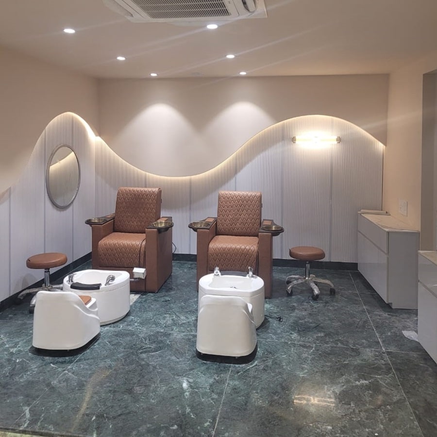 Cut & Style, Sector-110, Noida